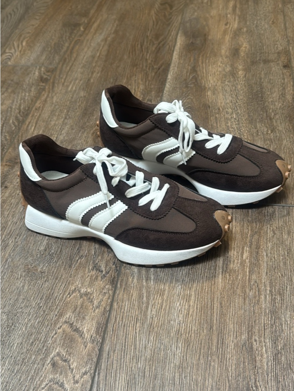 Women's Brown and White Retro-Style Athletic Sneakers